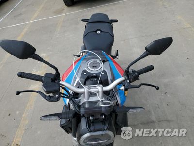 Piąte zdjęcie samochodu w środku: 2019 HONDA CB1000 RA VIN:JH2SC8019KK100295 - miniatura