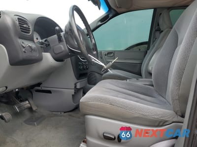 Zdjęcie 7 z 13 samochodu: 2004 DODGE GRAND CARAVAN SXT VIN:2D8GP44L24R607309 - miniatura