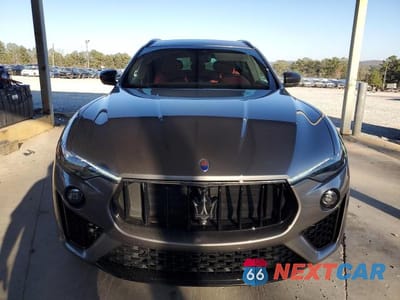 Piąte zdjęcie samochodu w środku: 2019 MASERATI LEVANTE S SPORT VIN:ZN661YUS9KX336692 - miniatura