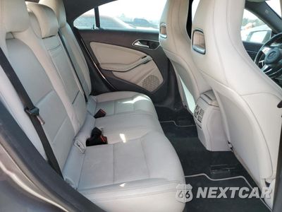Zdjęcie 10 z 13 samochodu: 2015 MERCEDES-BENZ CLA 250 VIN:WDDSJ4EBXFN166809 - miniatura