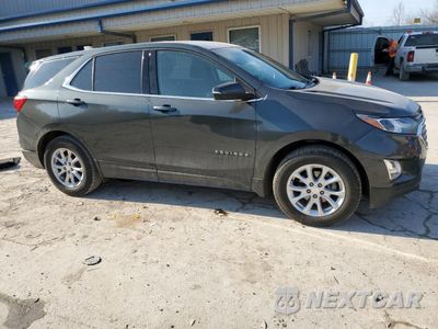 Czwarte zdjęcie samochodu z boku: 2018 CHEVROLET EQUINOX LT VIN:3GNAXLEU3JS554695 - miniatura