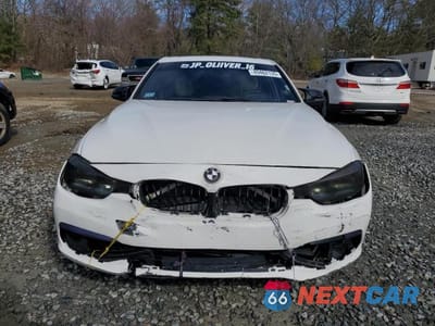 Piąte zdjęcie samochodu w środku: 2016 BMW 328 XI SULEV VIN:WBA8E3G55GNT80308 - miniatura