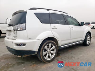 Trzecie zdjęcie samochodu z tyłu: 2010 MITSUBISHI OUTLANDER XLS VIN:JA4JS4AX4AZ002262 - miniatura