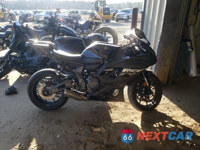 2024 YAMAHA YZFR7 JYARM38E9RA009800 - główne zdjęcie licytacji z USA - miniatura