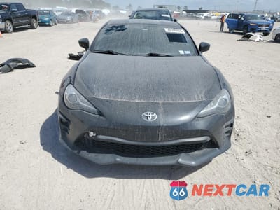 Piąte zdjęcie samochodu w środku: 2017 TOYOTA 86 BASE VIN:JF1ZNAA12H9711279 - miniatura