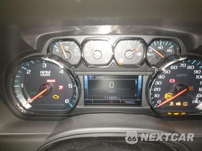 Zdjęcie 9 z 13 samochodu: 2018 CHEVROLET SUBURBAN C1500 LT VIN:1GNSCHKC9JR273609 - miniatura