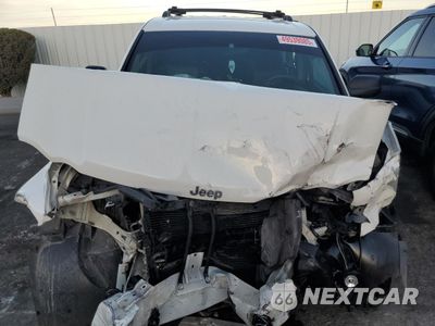 Piąte zdjęcie samochodu w środku: 2009 JEEP GRAND CHEROKEE LAREDO VIN:1J8GR48K39C539220 - miniatura