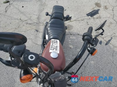 Piąte zdjęcie samochodu w środku: 2017 HARLEY-DAVIDSON XL883 IRON 883 VIN:1HD4LE210HC425609 - miniatura