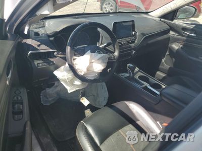 Zdjęcie 8 z 12 samochodu: 2019 NISSAN ALTIMA SR VIN:1N4BL4CV6KC178825 - miniatura
