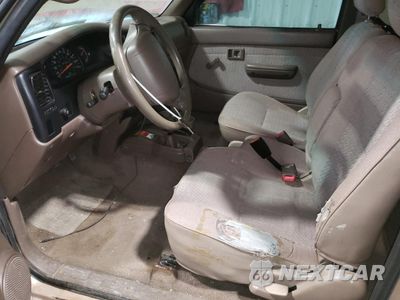 Zdjęcie 7 z 12 samochodu: 1996 TOYOTA TACOMA XTRACAB VIN:4TAWM72N3TZ133329 - miniatura