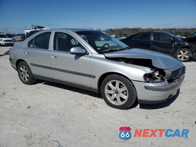 Czwarte zdjęcie samochodu z boku: 2002 VOLVO S60 VIN:YV1RS61R922140194 - miniatura