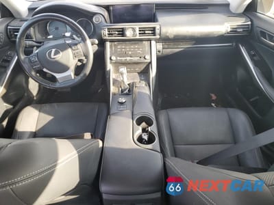 Zdjęcie 8 z 14 samochodu: 2018 LEXUS IS 300 VIN:JTHC81D25J5027513 - miniatura