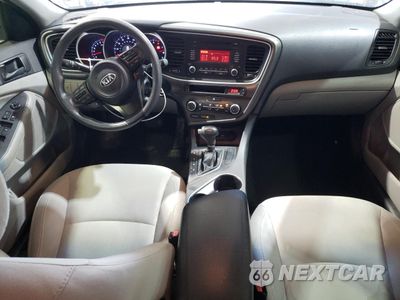Zdjęcie 8 z 12 samochodu: 2015 KIA OPTIMA LX VIN:5XXGM4A72FG462007 - miniatura