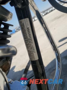 Zdjęcie 9 z 9 samochodu: 2006 YAMAHA XVS1100 A VIN:JYAVP11E56A083098 - miniatura