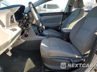 Zdjęcie 7 z 12 samochodu: 2020 HYUNDAI ELANTRA SEL VIN:5NPD84LF0LH627614 - miniatura