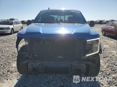 Piąte zdjęcie samochodu w środku: 2018 FORD F150 SUPERCREW VIN:1FTEW1EP7JFB25821 - miniatura