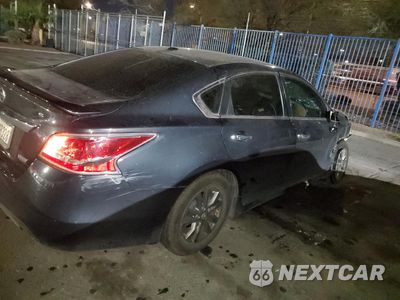 Trzecie zdjęcie samochodu z tyłu: 2015 NISSAN ALTIMA 2.5 VIN:1N4AL3APXFC568388 - miniatura