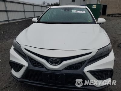 Piąte zdjęcie samochodu w środku: 2023 TOYOTA CAMRY SE NIGHT SHADE VIN:4T1G11AK6PU727336 - miniatura