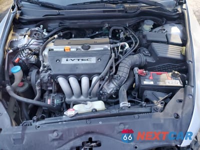 Zdjęcie 11 z 12 samochodu: 2004 HONDA ACCORD EX VIN:JHMCM56744C038708 - miniatura