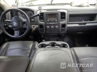 Zdjęcie 8 z 12 samochodu: 2017 RAM 2500 ST VIN:3C6UR5CL8HG767488 - miniatura