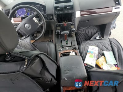 Zdjęcie 8 z 13 samochodu: 2004 VOLKSWAGEN TOUAREG 3.2 VIN:WVGBC67L64D025093 - miniatura