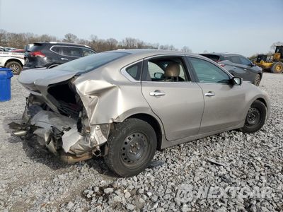 Trzecie zdjęcie samochodu z tyłu: 2015 NISSAN ALTIMA 2.5 VIN:1N4AL3AP9FN364718 - miniatura