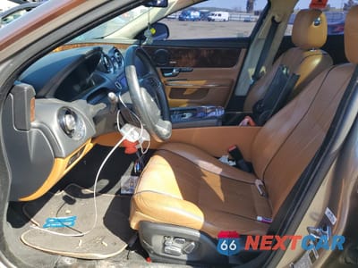 Zdjęcie 7 z 13 samochodu: 2011 JAGUAR XJ VIN:SAJWA1CBXBLV09848 - miniatura