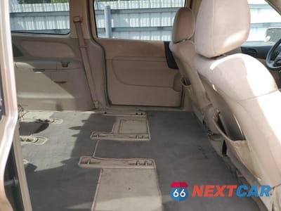 Zdjęcie 12 z 15 samochodu: 2007 HYUNDAI ENTOURAGE GLS VIN:KNDMC233076028706 - miniatura