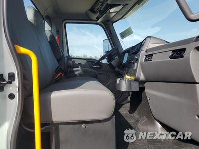 Piąte zdjęcie samochodu w środku: 2025 INTERNATIONAL MV607 VIN:1HTEUMML6SS278787 - miniatura