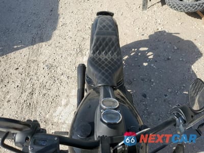 Piąte zdjęcie samochodu w środku: 2021 HARLEY-DAVIDSON FXLRS VIN:1HD1YWK19MB036493 - miniatura