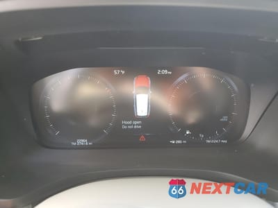 Zdjęcie 9 z 13 samochodu: 2021 VOLVO V60 CROSS COUNTRY T5 MOMENTUM VIN:YV4102WK3M1065110 - miniatura