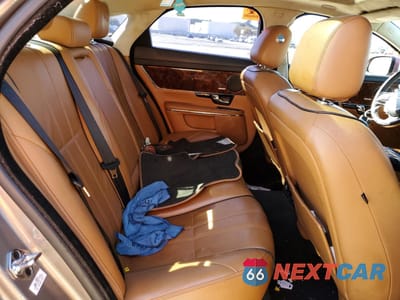 Zdjęcie 11 z 13 samochodu: 2011 JAGUAR XJ VIN:SAJWA1CBXBLV09848 - miniatura