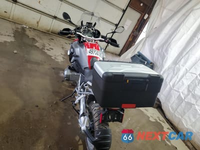 Czwarte zdjęcie samochodu z boku: 2014 BMW R1200 GS VIN:WB10A1105EZ186720 - miniatura