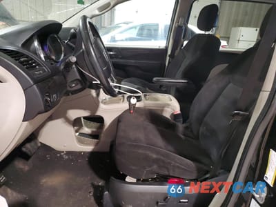 Zdjęcie 7 z 13 samochodu: 2014 DODGE GRAND CARAVAN SXT VIN:2C4RDGCG3ER390005 - miniatura