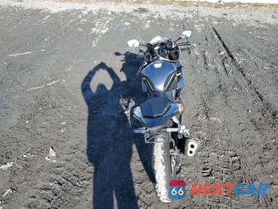 Zdjęcie 6 z 9 samochodu: 2023 HONDA CBR500 RA VIN:MLHPC6258P5400528 - miniatura