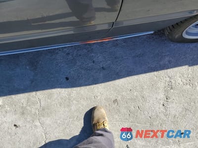 Zdjęcie 7 z 12 samochodu: 1984 FERRARI 400I VIN:ZFFEB06B000053277 - miniatura