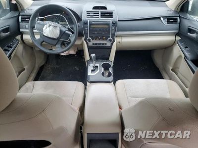 Zdjęcie 8 z 12 samochodu: 2012 TOYOTA CAMRY BASE VIN:4T1BF1FK3CU504914 - miniatura
