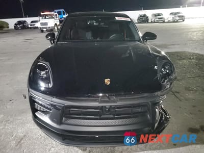 Piąte zdjęcie samochodu w środku: 2023 PORSCHE MACAN GTS VIN:WP1AF2A50PLB56880 - miniatura