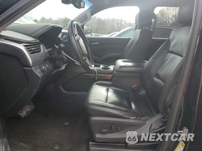 Zdjęcie 7 z 12 samochodu: 2018 CHEVROLET SUBURBAN K1500 LT VIN:1GNSKHKC2JR105037 - miniatura