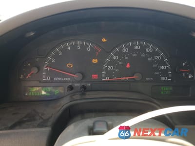 Zdjęcie 9 z 14 samochodu: 2000 LINCOLN LS VIN:1LNHM87A7YY921998 - miniatura