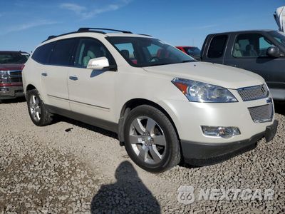 Czwarte zdjęcie samochodu z boku: 2012 CHEVROLET TRAVERSE LTZ VIN:1GNKVLED4CJ302971 - miniatura