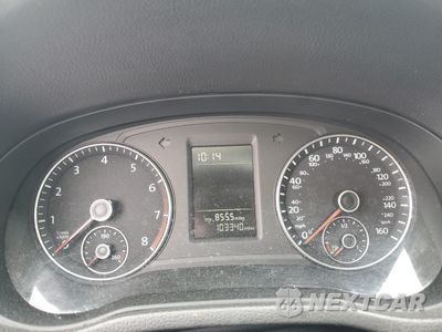 Zdjęcie 9 z 12 samochodu: 2015 VOLKSWAGEN PASSAT S VIN:1VWAT7A31FC110993 - miniatura