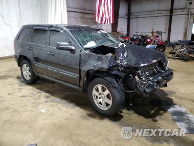 Czwarte zdjęcie samochodu z boku: 2008 JEEP GRAND CHEROKEE LAREDO VIN:1J8GR48K08C227046 - miniatura