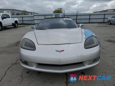 Piąte zdjęcie samochodu w środku: 2008 CHEVROLET CORVETTE VIN:1G1YY36W785122452 - miniatura
