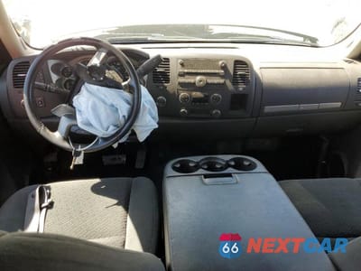 Zdjęcie 8 z 12 samochodu: 2008 GMC SIERRA K2500 HEAVY DUTY VIN:1GTHK29K48E138099 - miniatura