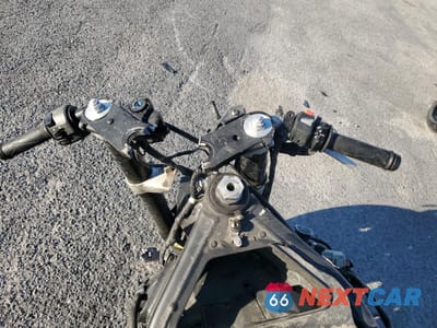 Zdjęcie 7 z 10 samochodu: 2006 YAMAHA YZFR1 C VIN:JYARN15Y96A002308 - miniatura