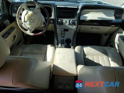 Zdjęcie 8 z 14 samochodu: 2003 LINCOLN AVIATOR VIN:5LMEU68HX3ZJ34661 - miniatura