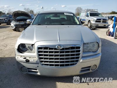 Piąte zdjęcie samochodu w środku: 2008 CHRYSLER 300C VIN:2C3LA63HX8H219770 - miniatura