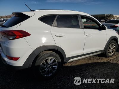 Trzecie zdjęcie samochodu z tyłu: 2017 HYUNDAI TUCSON LIMITED VIN:KM8J33A47HU287755 - miniatura