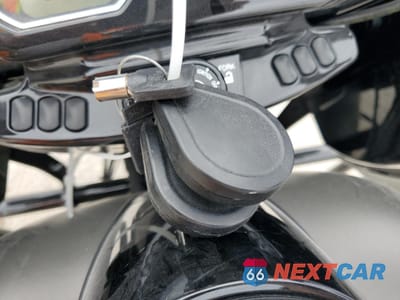 Zdjęcie 8 z 9 samochodu: 2019 HARLEY-DAVIDSON FLTRXS VIN:1HD1KTP15KB679638 - miniatura